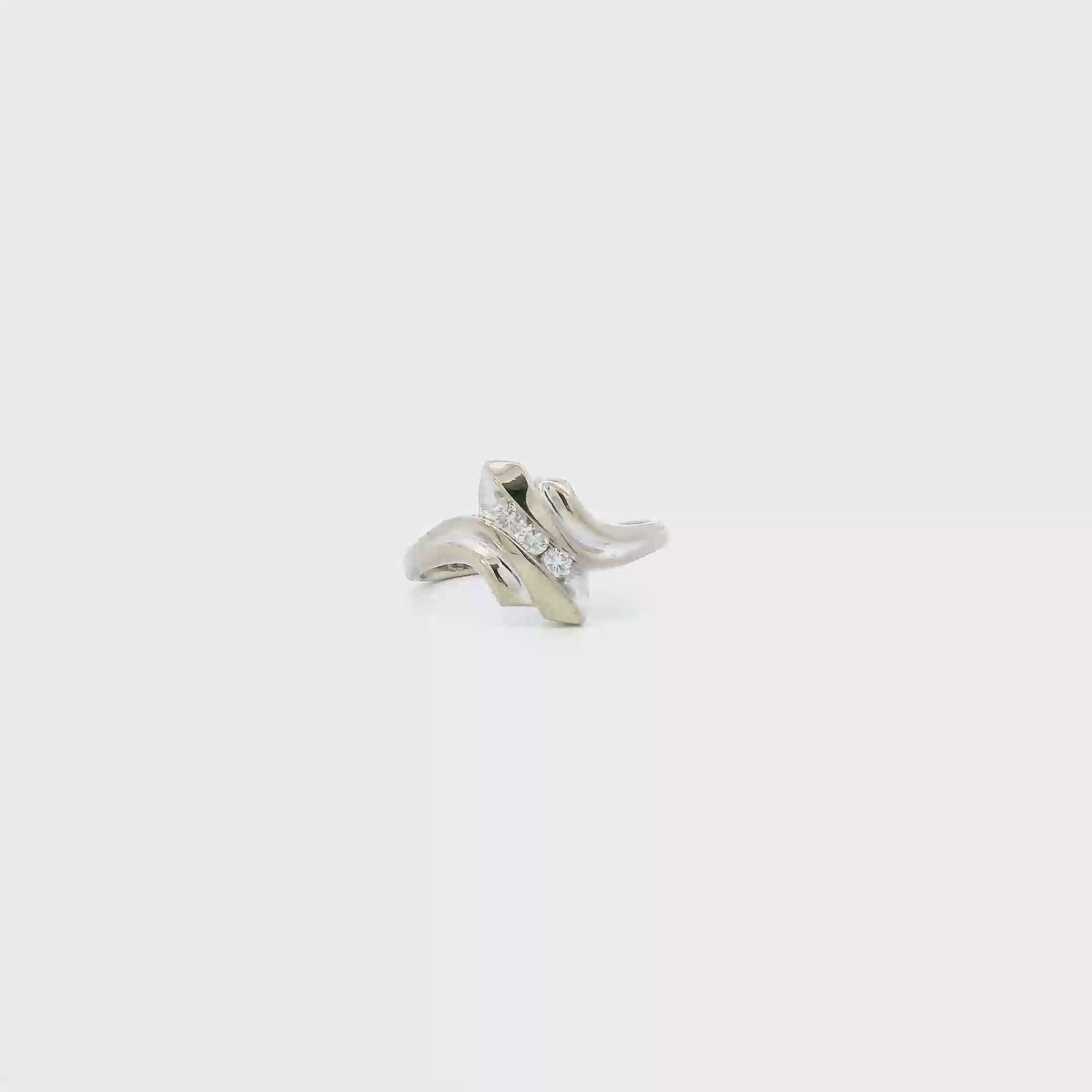 14K White Gold Diamond Womens Ring - 0.09ct