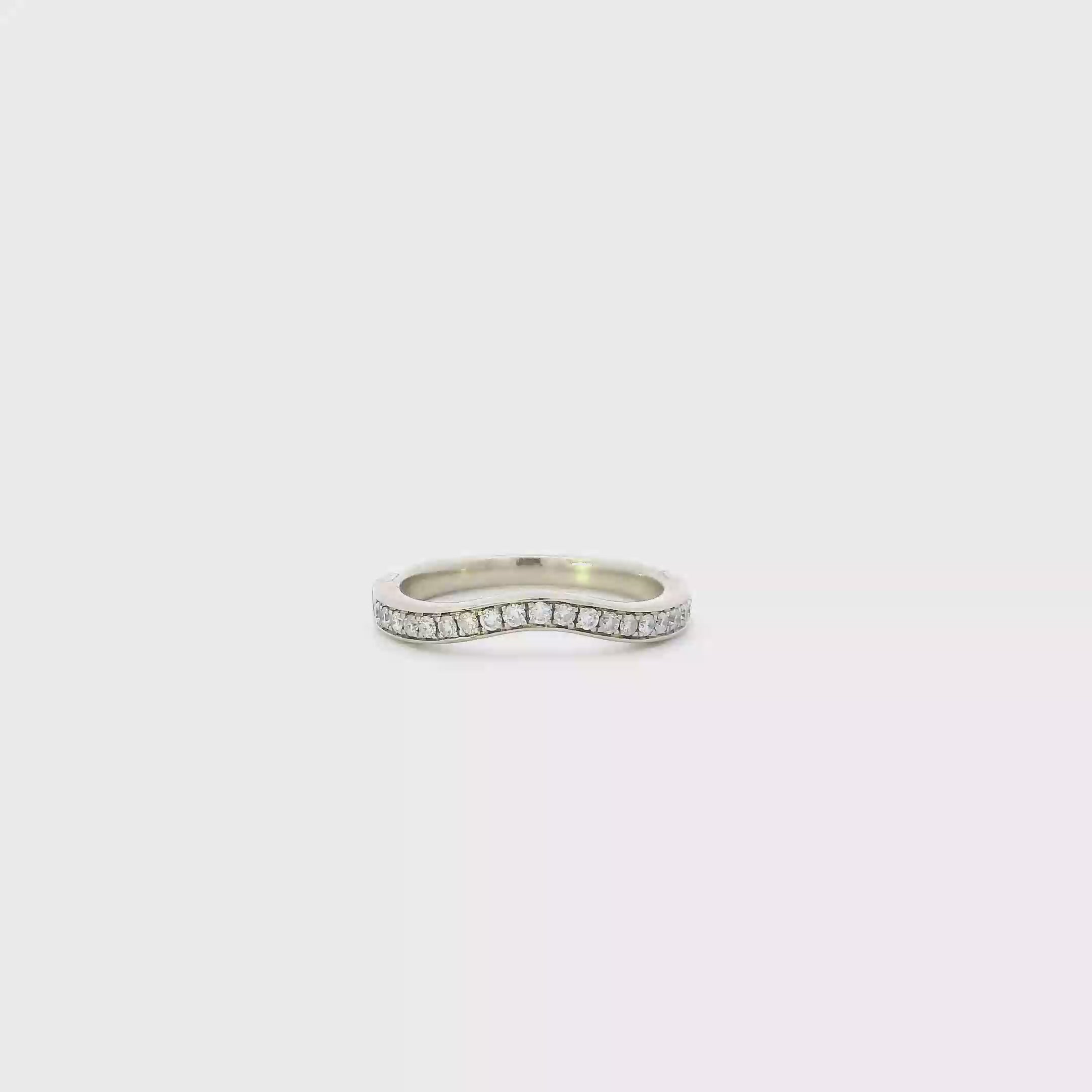 14K White Gold Enchanted Disney Majestic Princess Anniversary Contour Band - 0.21ct