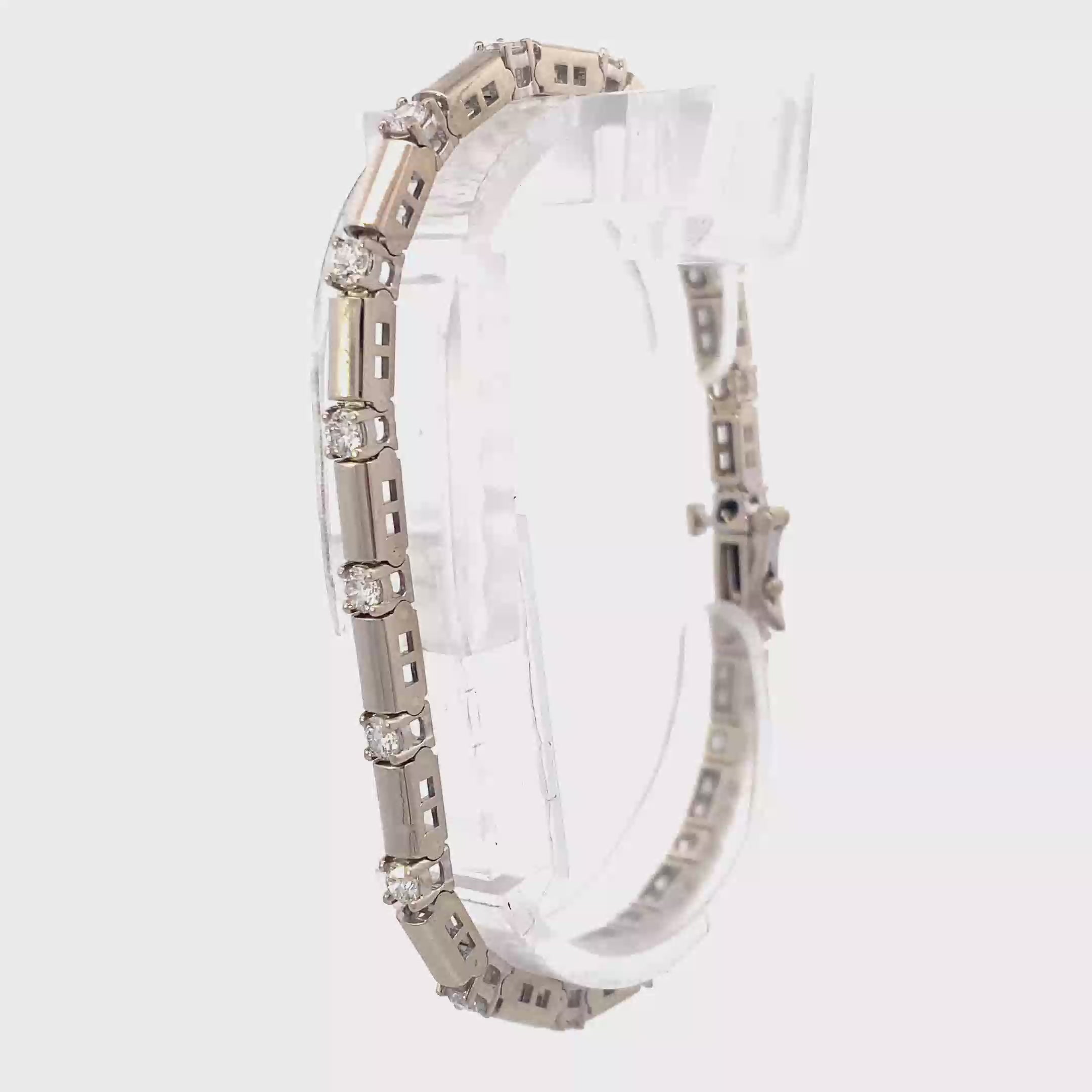 14K White Gold Diamond Bar Link Bracelet - 1.80ct