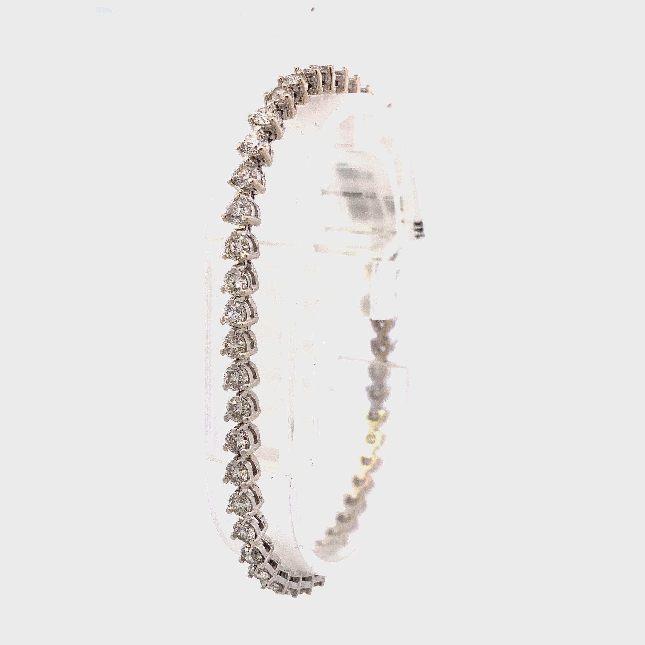 14K White Gold Diamond Tennis Bracelet - 5.59 CT